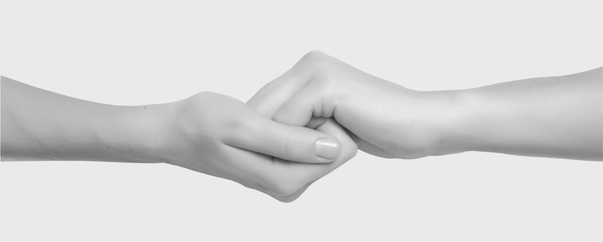 etermet mani che si uniscono